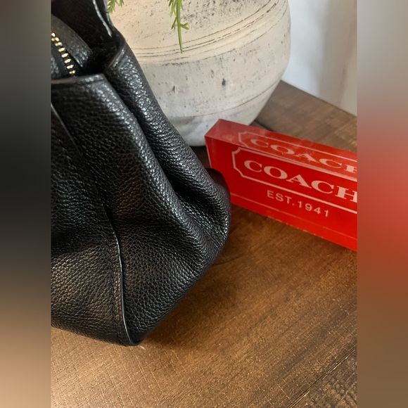 Coach Fulton Satchel - Picture 4 of 13